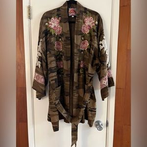 Johnny Was Women's Molly Camo Yuki Trapunto Linen Kimono Jacket